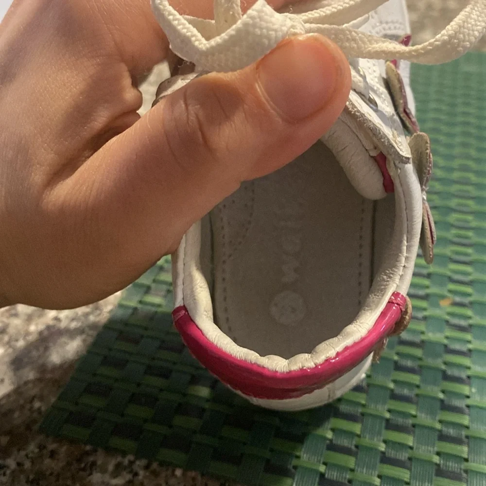 Toddler Leather walkey Shoes Size 19